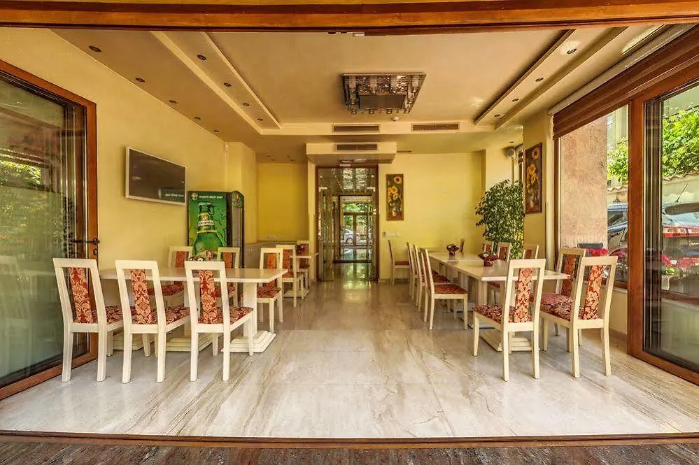 Hotel Adria Sofia 3*,