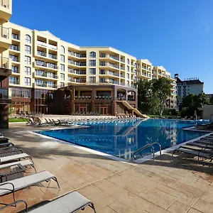 Golden Line Apartahotel