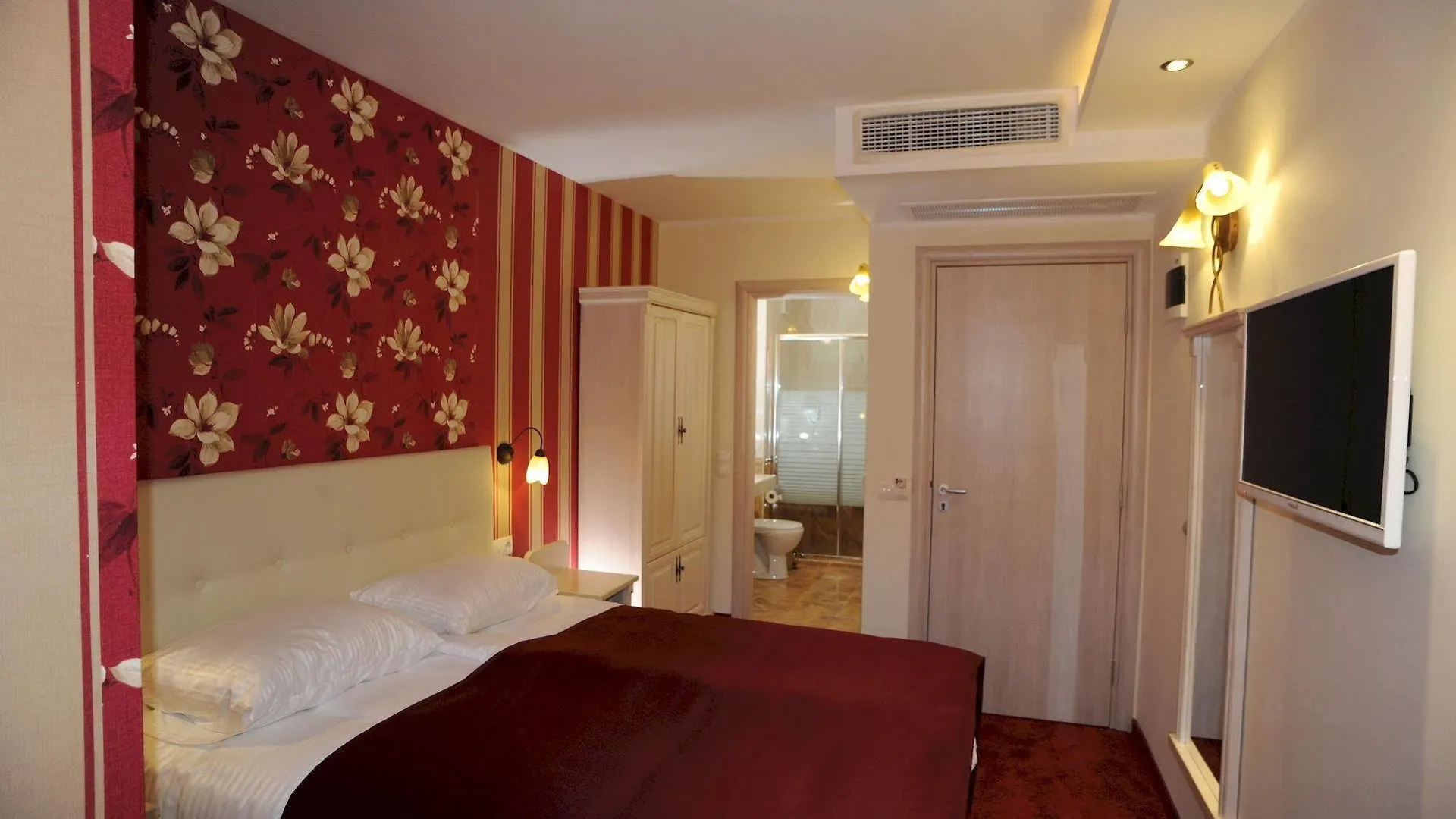 Hotel Adria Sofia 3*,